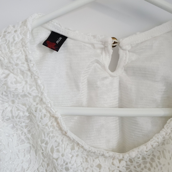 BNWOT Embroidered Tank Top. - Picture 5 of 5